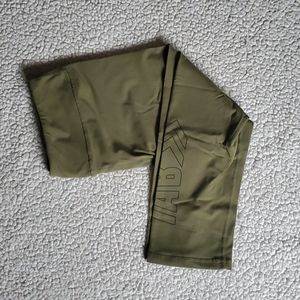 Olive green IAB capri leggings w/ waist pocket